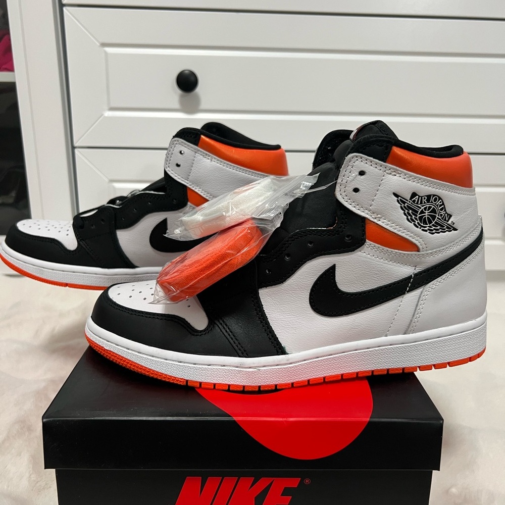 Nike Air Jordan 1 High OG Black White Orange